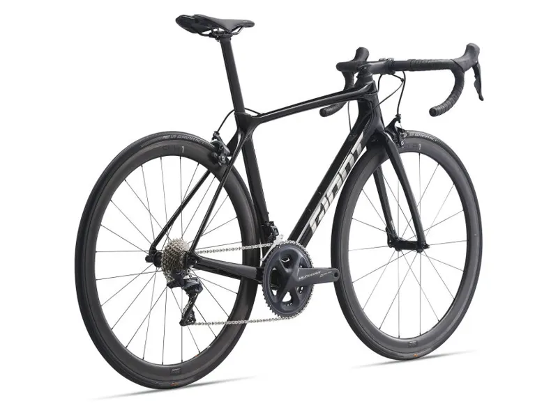 giant tcr black and white