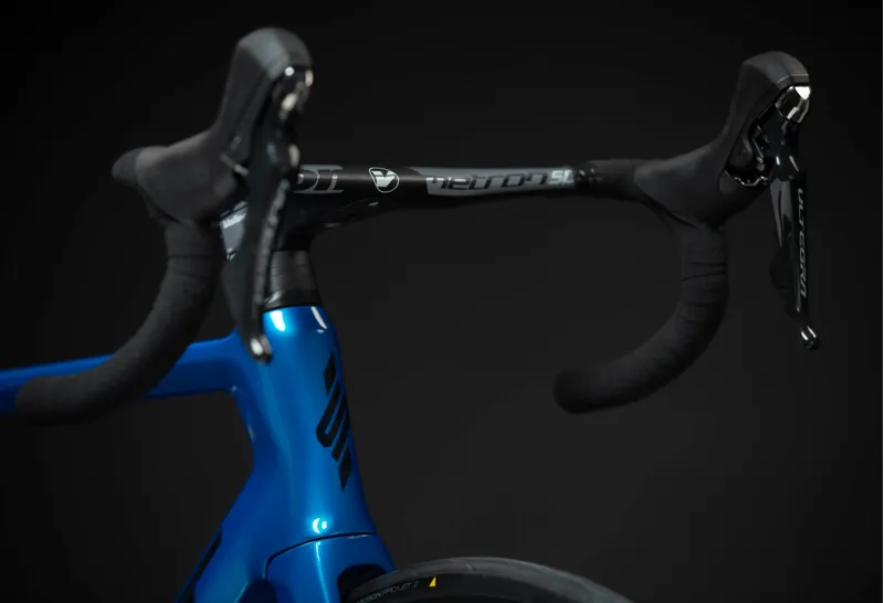 SwiftCarbon Racevox Disc Ultegra Cyan Blue-6