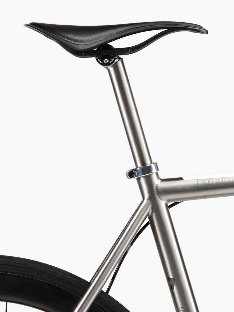 ALM Ultimate Saddle BK-2