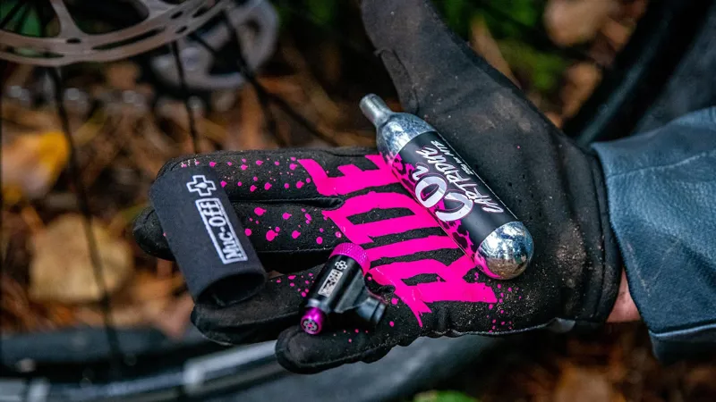 Muc-Off MTB Inflator-1