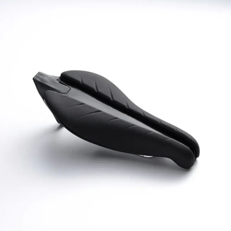 Fabric Tri Elite Flat CrMo Saddle FSD- 31 Black-1