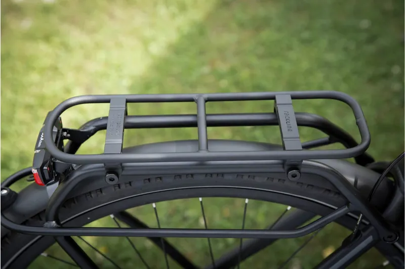 2018 Giant Explore E+ 1 Aluminium Electric Bike in Black-4