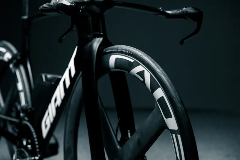 Cadex 4 Spoke 1k Carbon Disc Brake Front Wheel-5