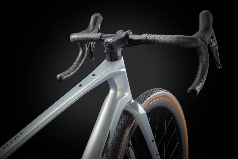 Giant Revolt Advanced 0 Gravel Bike In Gloss Aurora Noise-10