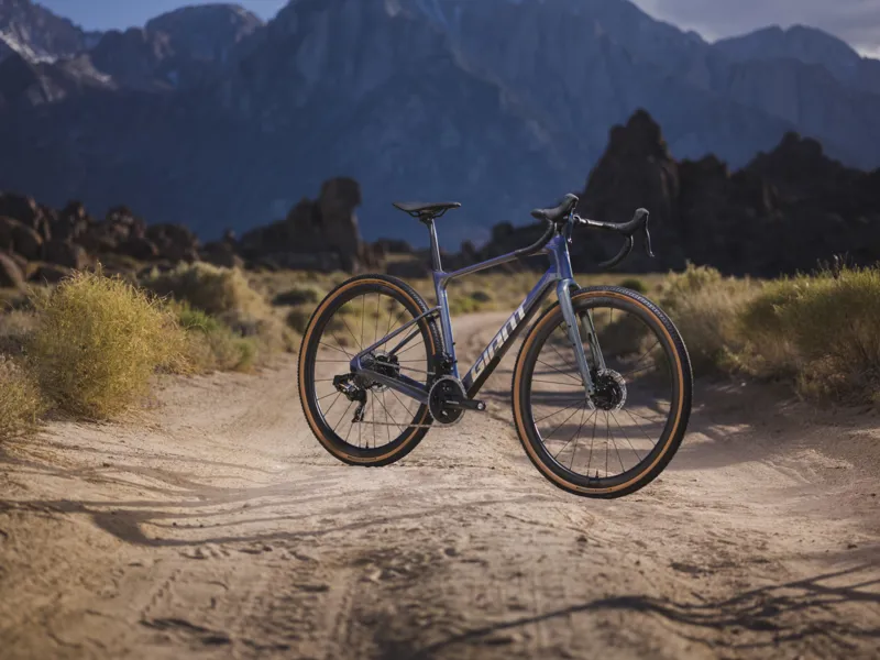 Giant Revolt Advanced Pro 0 Gravel Bike In Gloss Interstellar/Chrome-13