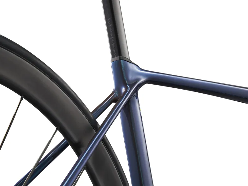 Giant TCR Advanced Pro 0-Di2 Road Bike In Gloss Ocean Twilight/Lightning-8