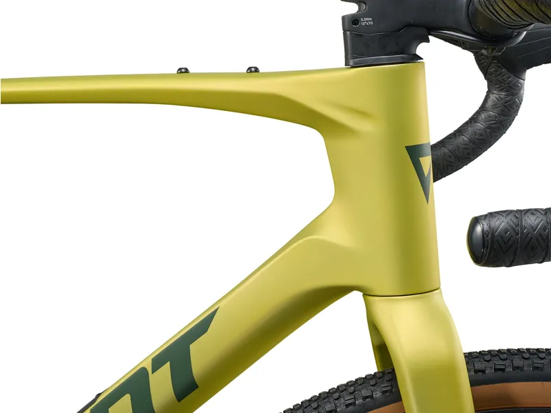 Giant Revolt Advanced Pro 0 Gravel Bike in Cyber Lime-1