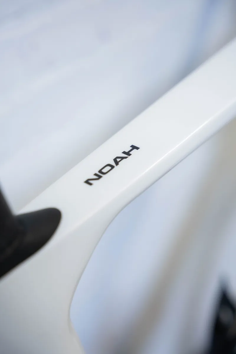 Ridley Noah 105 DI2 Road Bike in Pearl White-5
