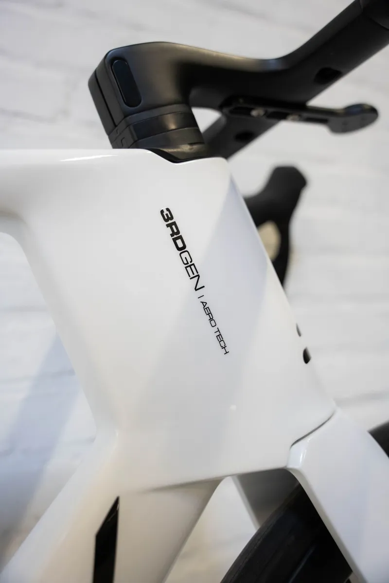 Ridley Noah 105 DI2 Road Bike in Pearl White-4