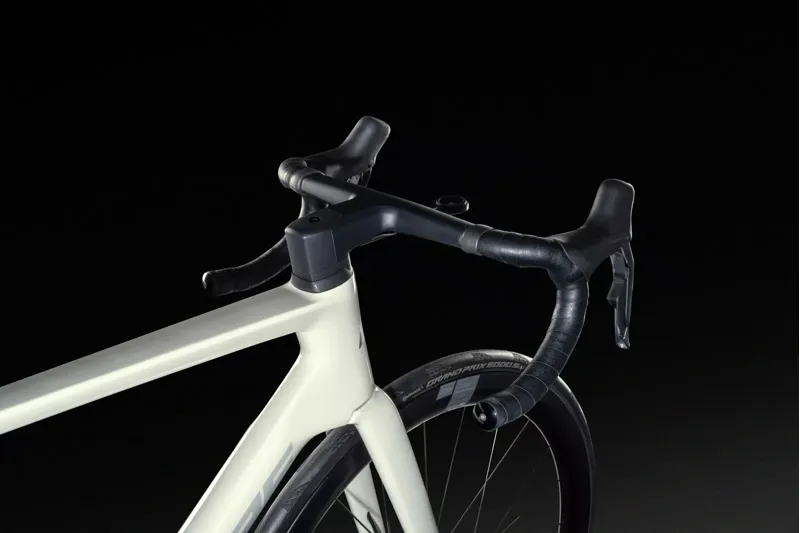 Lapierre Xelius DRS 8.0 Performance Road Bike in White-1