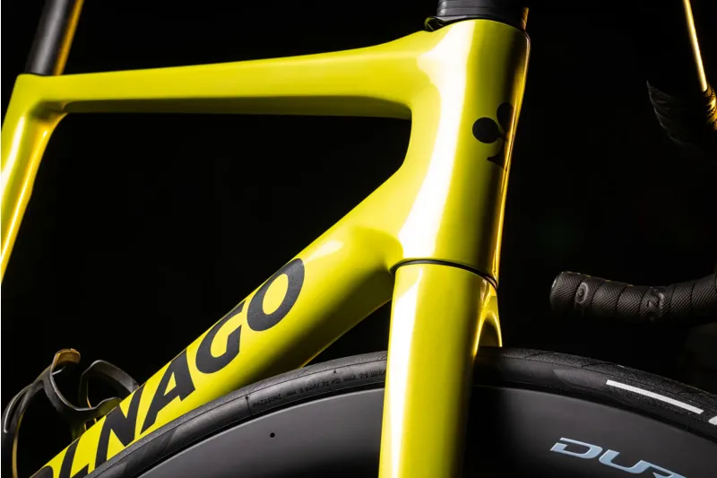 Colnago V4RS Disc 2024 Carbon Road Bike With Ultegra Di2 RVLM-2