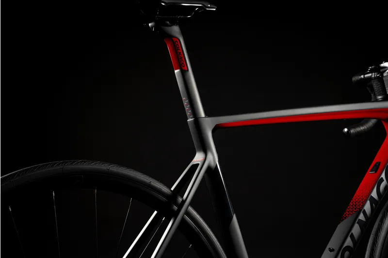 Colnago V3 Disc - Rival AXS - Matte Black/Red-9