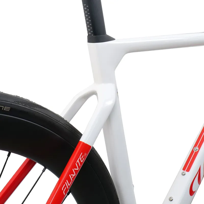 Wilier Filante SL Ultegra Di2 White/Red Bike White-Red-5