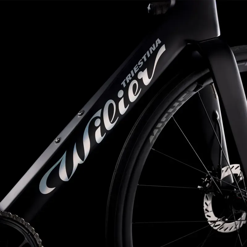 Wilier Rapida 105 12x Bike in Lastlight Black-2