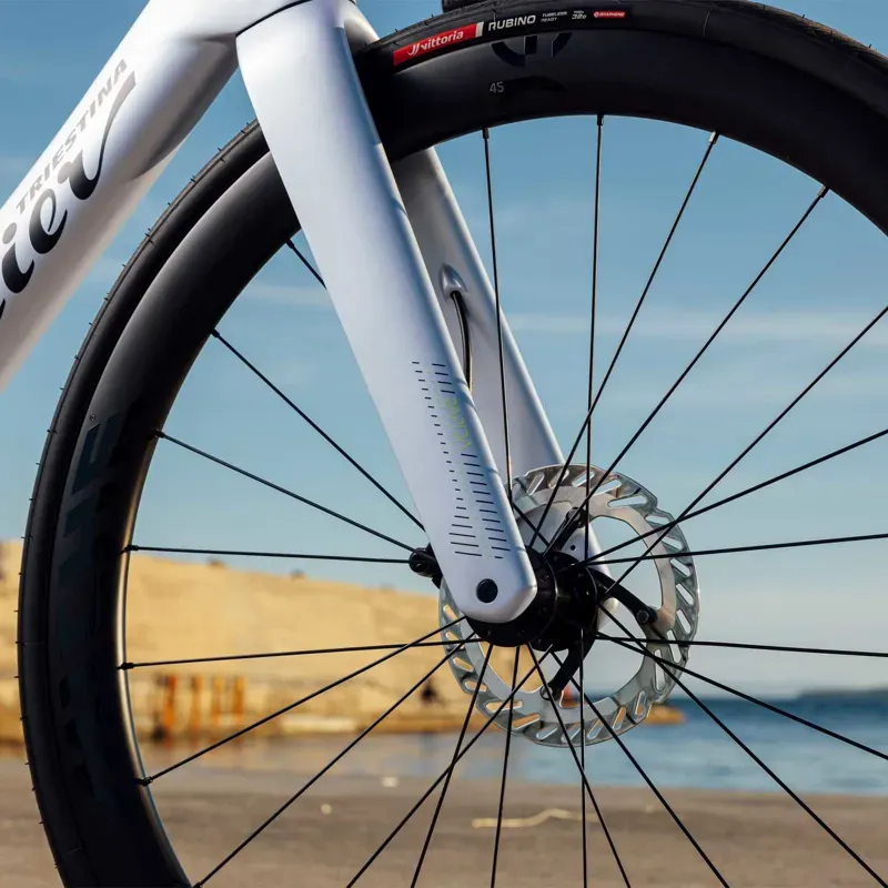 Wilier Rapida 105 12x Bike in Dusk Grey-5