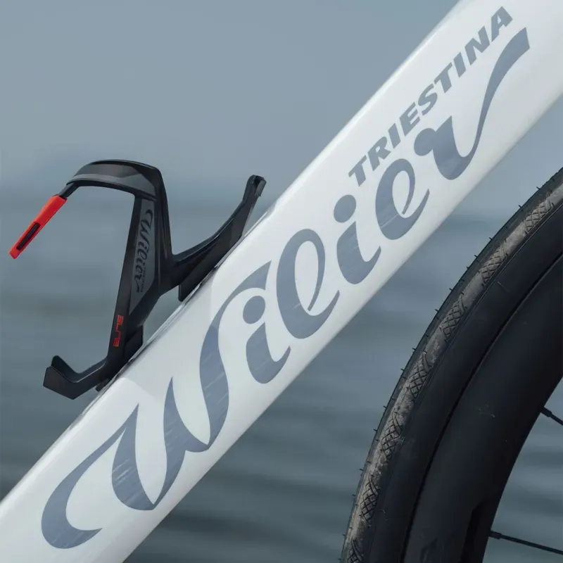 Wilier Rapida 105 12x Bike in Weekend White-1