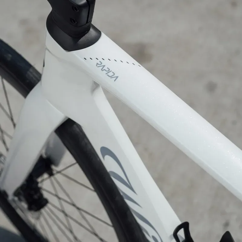 Wilier Rapida 105 12x Bike in Weekend White-4